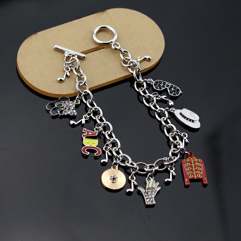 Michael Jackson Music Charm Br - Musical Instrument Jewelry recension och pris