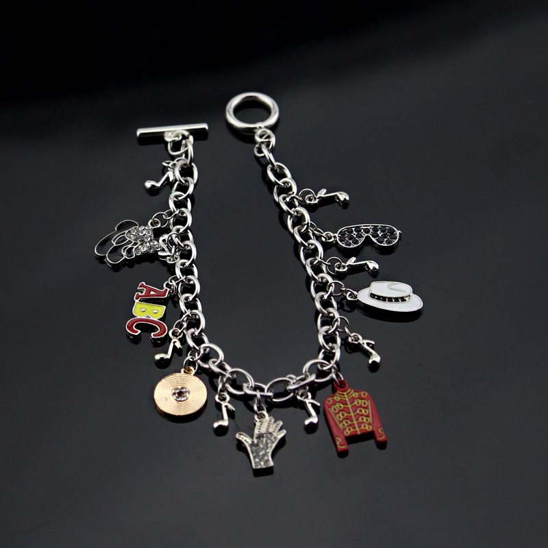 Michael Jackson Music Charm Br - Musical Instrument Jewelry recension och pris